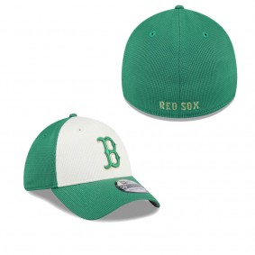 Men's Boston Red Sox White Green 2024 St. Patrick's Day 39THIRTY Flex Fit Hat